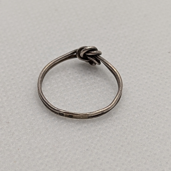 Silver Knot Ring - Picture 3 of 4
